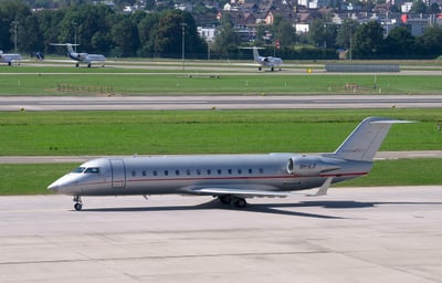 Jets privés et exode doré : quand les ultra-riches désertent Dubaï au cœur du tumulte