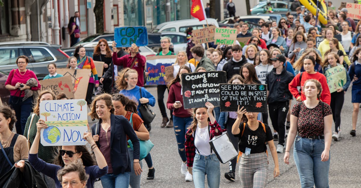 découvrez le concept de solidarité écologique, un engagement collectif visant à protéger notre planète tout en soutenant les communautés vulnérables. rejoignez le mouvement pour un avenir durable et équitable.