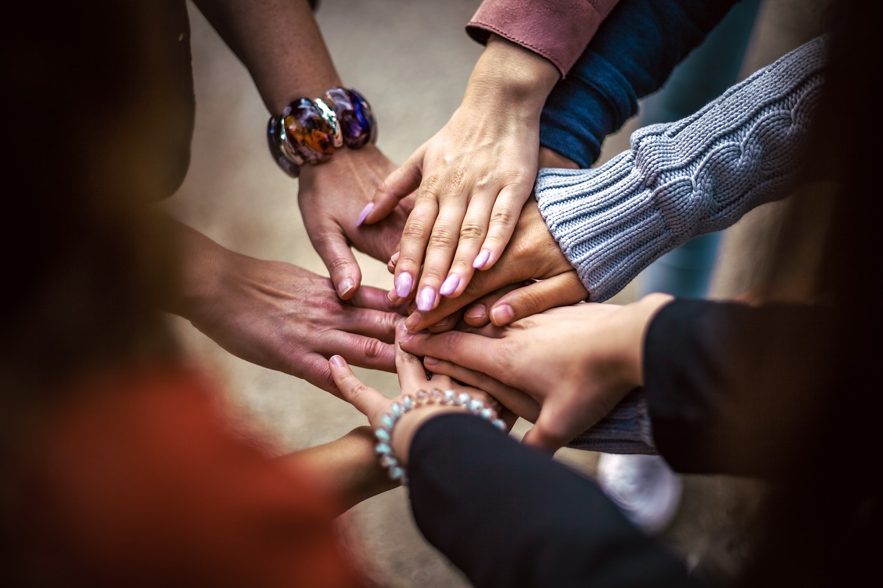 découvrez l'art de la collaboration efficace ! que vous soyez en entreprise ou dans un projet créatif, apprenez à unir vos forces et à travailler ensemble pour atteindre des objectifs communs.