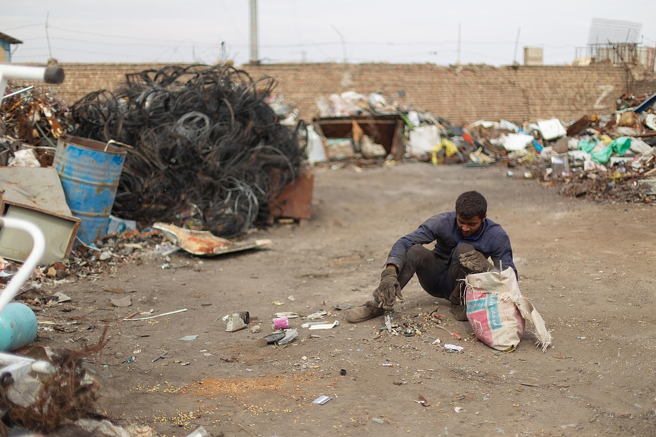 découvrez les meilleures pratiques et solutions innovantes pour la gestion des déchets : tri, recyclage, valorisation et conseils pour réduire votre impact environnemental au quotidien.
