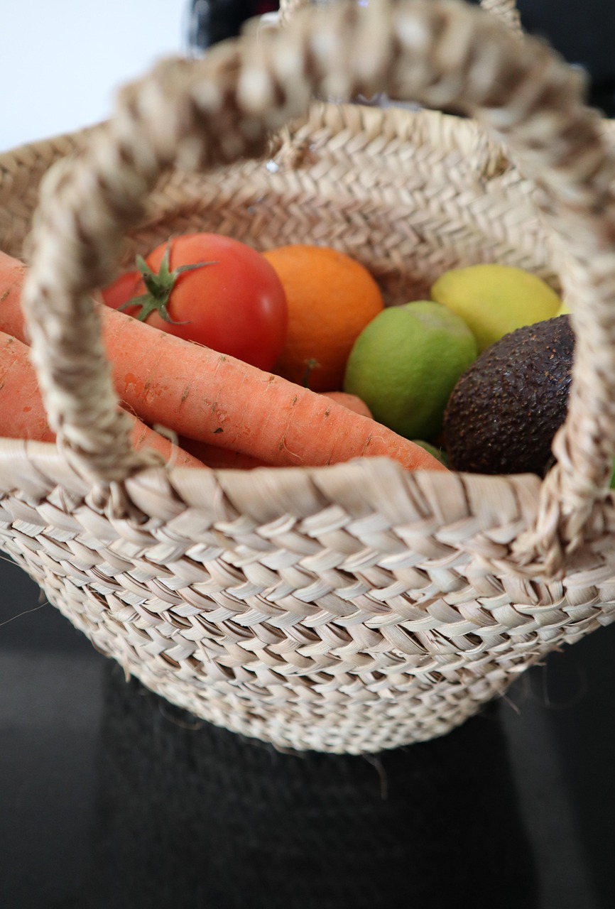 d&eacute;couvrez comment adopter des pratiques alimentaires durables pour pr&eacute;server l'environnement, r&eacute;duire le gaspillage et promouvoir une alimentation saine et responsable.