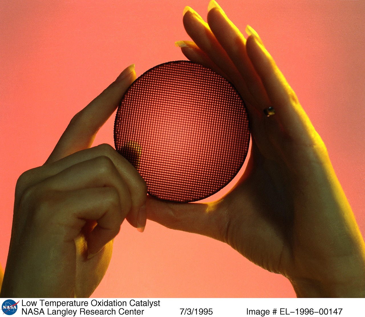 d&eacute;couvrez notre catalyseur en cuivre nanostructur&eacute;, optimis&eacute; pour des performances am&eacute;lior&eacute;es en catalyse chimique et applications industrielles avanc&eacute;es.